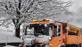 Shiu dhe d&euml;bora paralizojn&euml; vendin. Ja zonat n&euml; gjendje kritike!
