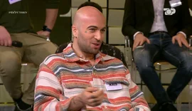 Kristi sqaron t&euml; v&euml;rtet&euml;n p&euml;r puthjen me Stelin&euml;n