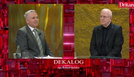 Ish-ministri i Brendsh&euml;m: Dhurata q&euml; m&euml; b&euml;ri Putini!