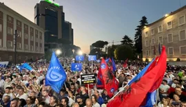 Opozita sot n&euml; protest&euml;, ja rrug&euml;t q&euml; do t&euml; bllokohen