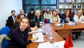 Reform&euml; n&euml; tekste shkollore pas nj&euml; dekade, Kumbaro: