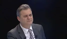 Libri &euml;sht&euml; problem komb&euml;tar, jemi n&euml; pandemin&euml; e