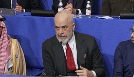 Rama i k&euml;rkon ndihm&euml; Trump-it p&euml;r gjyqin ndaj krer&euml;ve