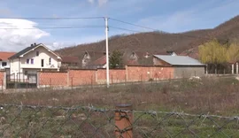 30-vje&ccedil;arja vrau xhaxhan&euml;, t&euml; shoqen dhe veten. Si ndodhi