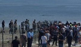 Rrethim dhe protest&euml;. &Ccedil;far&euml; po ndodh n&euml; Zv&euml;rnec?