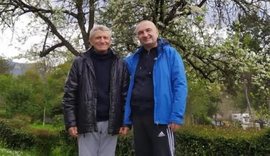 Ilir Meta l&euml; burgun, niset drejt Skraparit p&euml;r varrimin e t&euml;