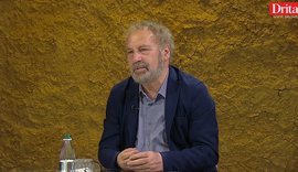 Visar Zhiti rr&euml;fen koh&euml;n e burgut dhe letr&euml;n sekrete t&euml;