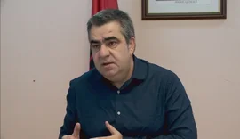 Konferenc&euml;n Nd&euml;rkomb&euml;tare p&euml;r Kart&euml;n Rinore. Gonxhja: