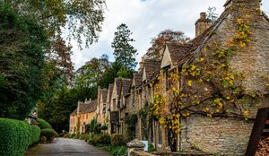 6 destinacione përrallore në Evropë/ Kulla, mure mesjetare dhe