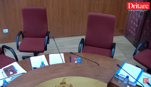 Seanca në Kushtetuese: Presidenca kërkoi të mos jetë në