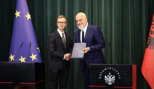 Rama: Shqipëria në BE si e barabartë!