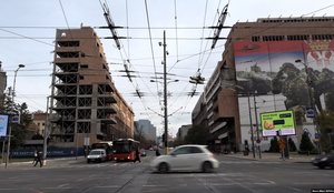 New York Times: Vuçiç miraton një ligj të ri dhe i