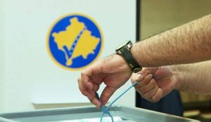 Kosovë/ Hapen qendrat e votimit: 18 komuna zgjedhin kryetarët e rinj!