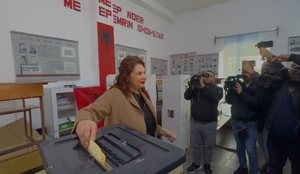 Voton kandidatja socialiste në Vlorë. Brunilda Mersini: