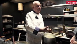 Në kuzhinën e shef Naimit. Receta elbasanllie e tavës me pistil