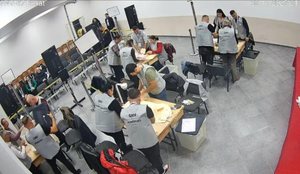 Nis numërimi i votave në Tepelenë dhe Berat, testi i parë me