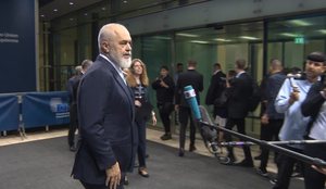 Axhenda/ Rama niset drejt Brukselit për konferencën