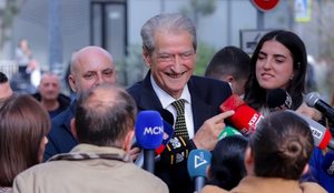 Pse Ndrea Pendi doli me sy të nxirë një ditë pas 21 janarit?