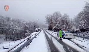 Moti i keq/ Policia Rrugore apel drejtuesve: Respektoni sinjalistikën dhe