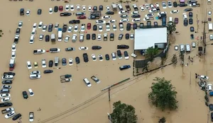 Përmbytje rekord në Tajlandë: 33 të vdekur, mijëra