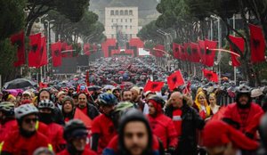 Shqipëria feston 113-vjetorin e Pavarësisë