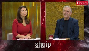 Një shkrimtar në anijen Vlora! Flet Artur Spanjolli!