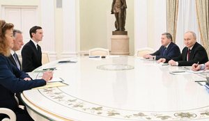 Rusia: Putini nuk e ka refuzuar planin amerikan të paqes