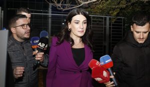 Del pas 3 pas tre orësh në SPAK Mirilda Karcanaj!