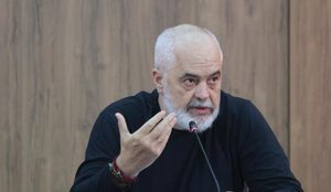 Replikon Rama: Unë nuk luftoj me gjykatësit, luftoj për