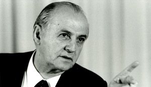 Ramiz Alia: Shkatërrimi i Shqipërisë nga iluzionet e