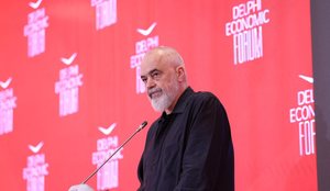Rama në forumin ekonomik: Shqipëria në një fazë rë