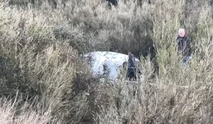 E r&euml;nd&euml; n&euml; Vlor&euml;, nj&euml; person i v&euml; flak&euml;n