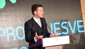 K&euml;shilla e sip&euml;rmarr&euml;sit Sokol Kraja: Mos ia lini biznesin