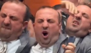 Demokrat&euml;t sharje dhe tension ndaj Gard&euml;s! Saimir Korreshi n&euml;