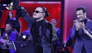 Alis triumfon n&euml; Fest 64, &ldquo;N&acirc;n&rdquo; do t&euml;