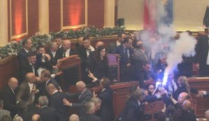 P&euml;rjashtohen 30 dit&euml; nga Kuvendi 6 deputet&euml; t&euml; PD