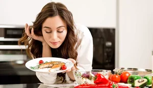 Dieta q&euml; mbron m&euml;l&ccedil;in&euml; dhe ul sheqerin n&euml; gjak!