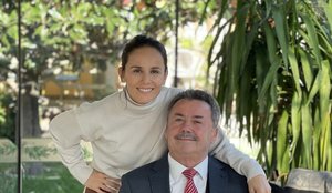 Ndahet nga jeta babai i gazetares Mira Kazhani