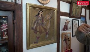 Lapaj protest&euml; para Kryeministris&euml;, ja ku ndodhet Rama!