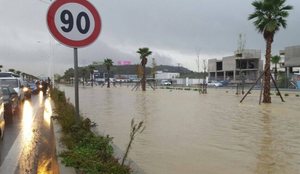 Shmangni autostrat&euml;n. Policia apel: Kaloni nga Ndroqi