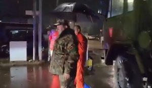 P&euml;rmbytje n&euml; Durr&euml;s/ FA n&euml; terren p&euml;r largimin e ujit