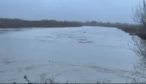 Shqip&euml;ria p&euml;rfshihet nga moti i keq! Vjosa n&euml; nivelin 9 metra.