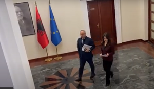 An&euml;tar&euml;t e PD d&euml;shtojn&euml; p&euml;r t&euml; mbledhur