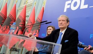 Pse nuk dor&euml;zon stafet&euml;n doktor? Si i p&euml;rgjigjet