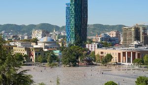 SPAK dhe BKH n&euml; aksion n&euml; Tiran&euml;/ Kontrollohet kull&euml;