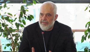 Rama: Mbetjet, d&euml;m t&euml; pariparuesh&euml;m p&euml;r natyr&euml;n! Do