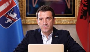 Erion Veliaj depoziton kall&euml;zim penal p&euml;r falsifikim dokumentesh