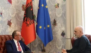 Ministri gjerman n&euml; Tiran&euml;, takohet me Ram&euml;n. Zbardhen bisedimet