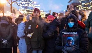 Vrasja e Alex Pretti nga agjent&euml;t e emigracionit, protesta masive n&euml;