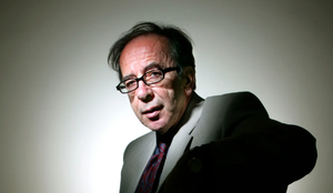 90-vjetori i lindjes s&euml; Ismail Kadares&euml;, gjeniut t&euml;